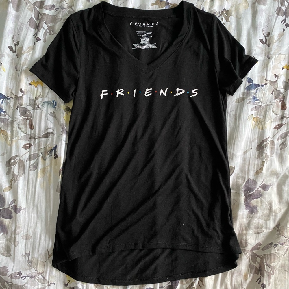 XS FRIENDS Graphic Tee